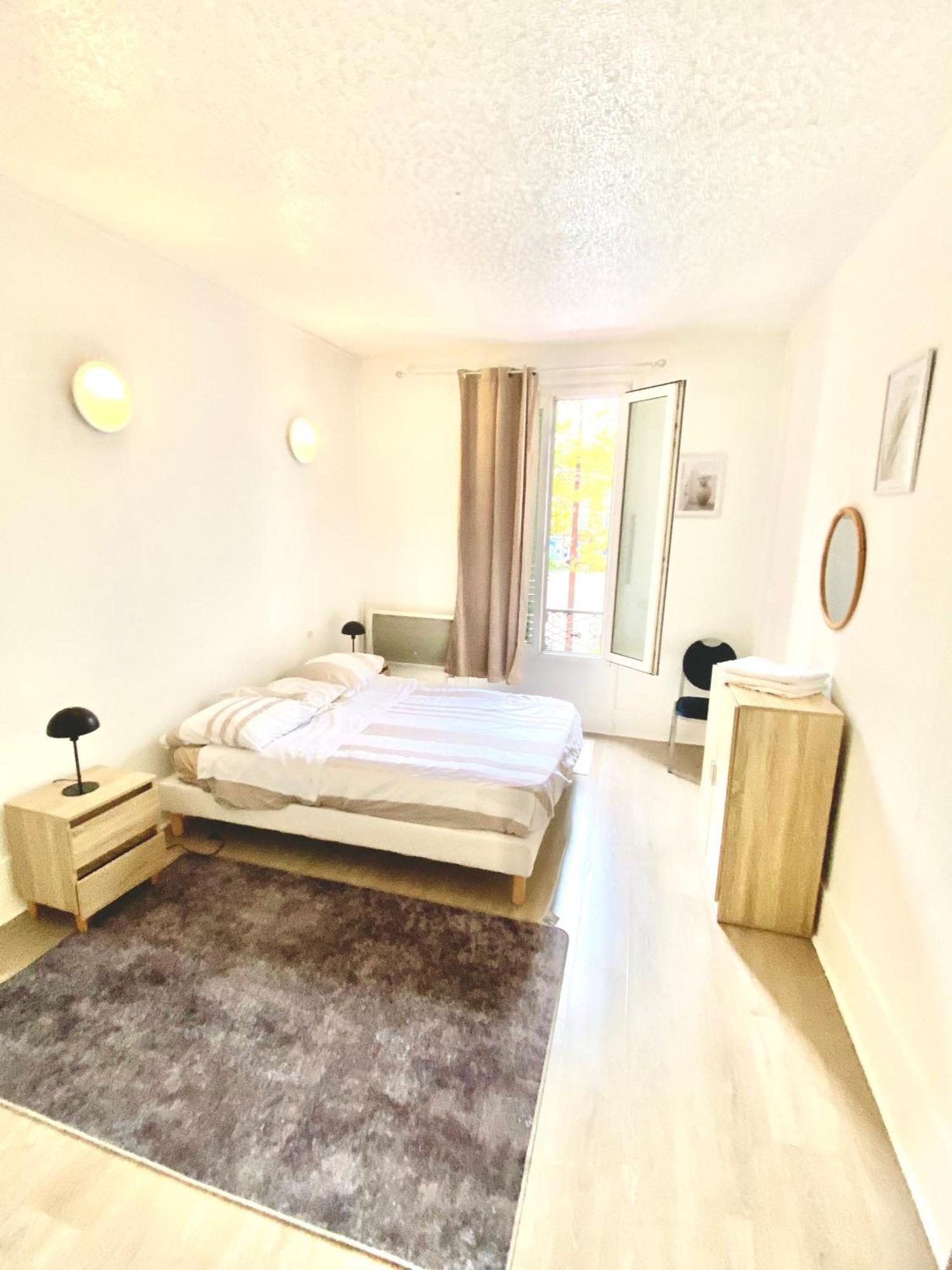 Balcon De Paris Apartment แฌเนอวีลิเยร์ ภายนอก รูปภาพ