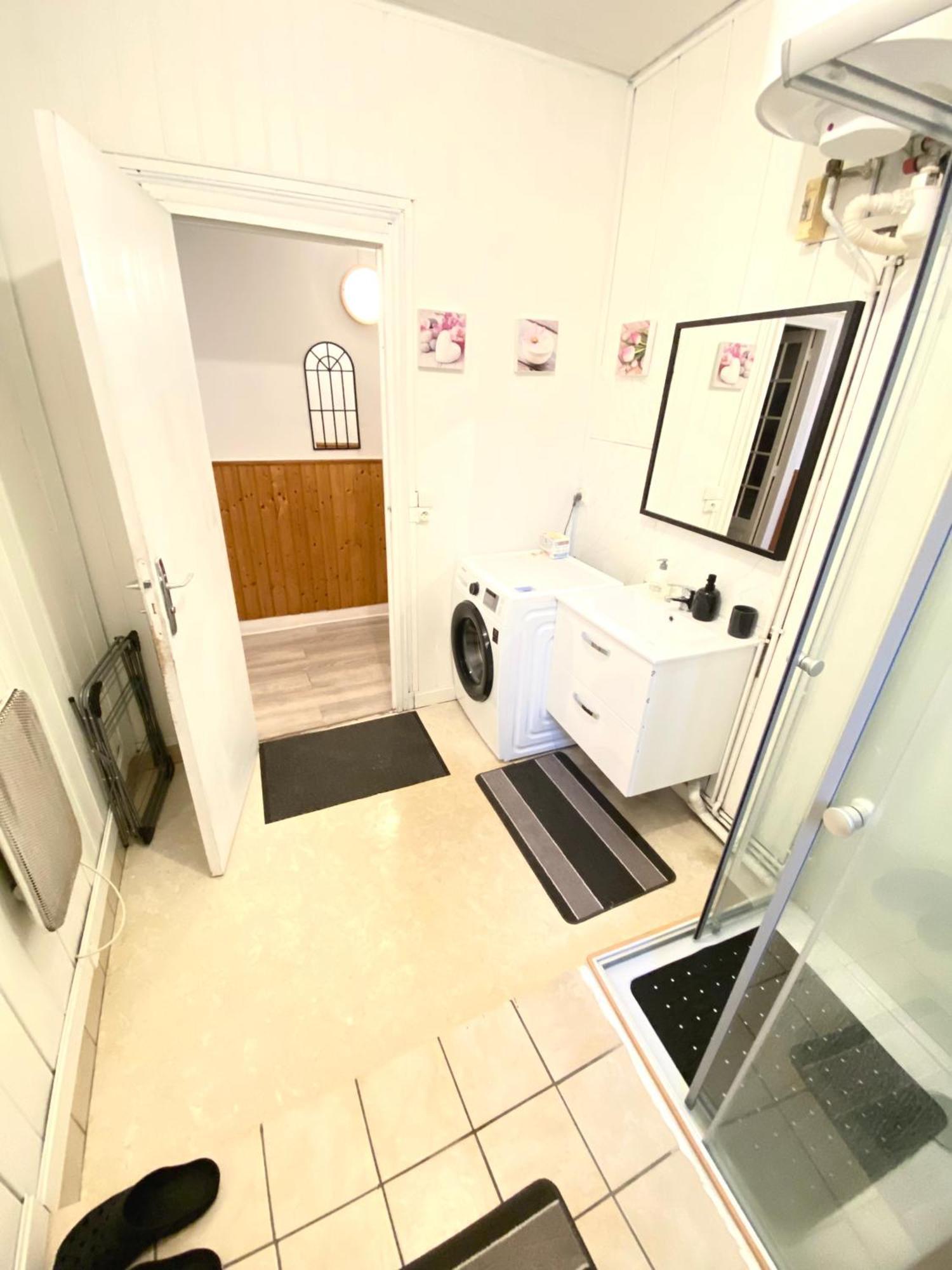 Balcon De Paris Apartment แฌเนอวีลิเยร์ ภายนอก รูปภาพ